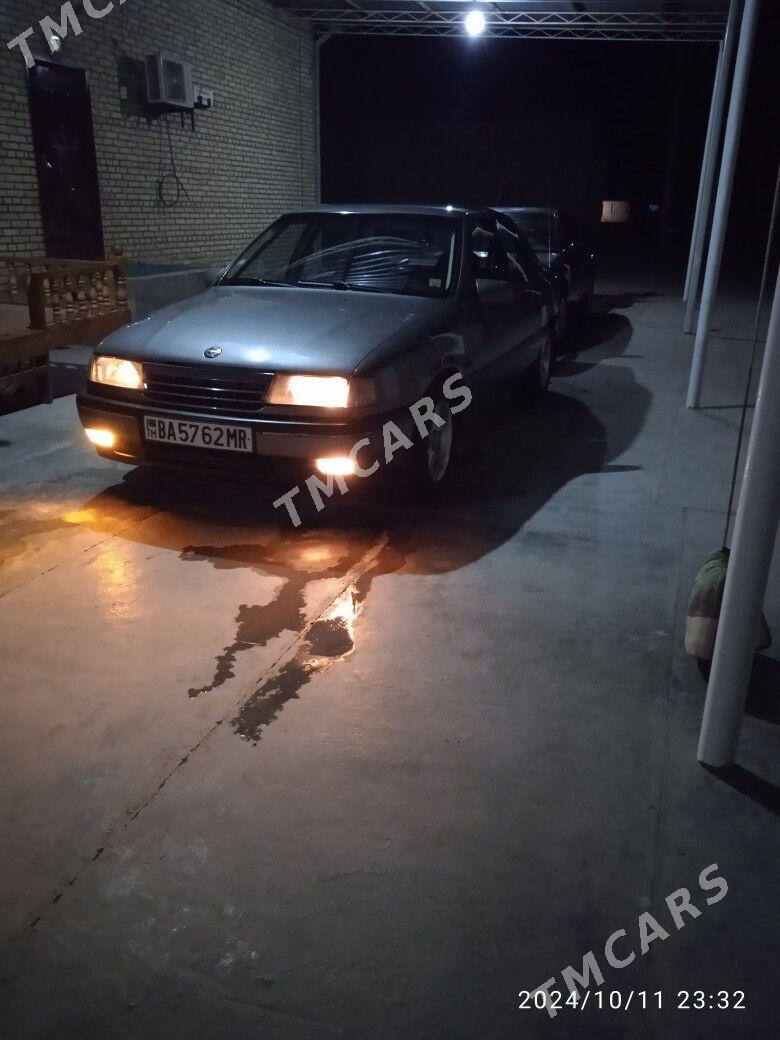 Opel Vectra 1990 - 45 000 TMT - Байрамали - img 9