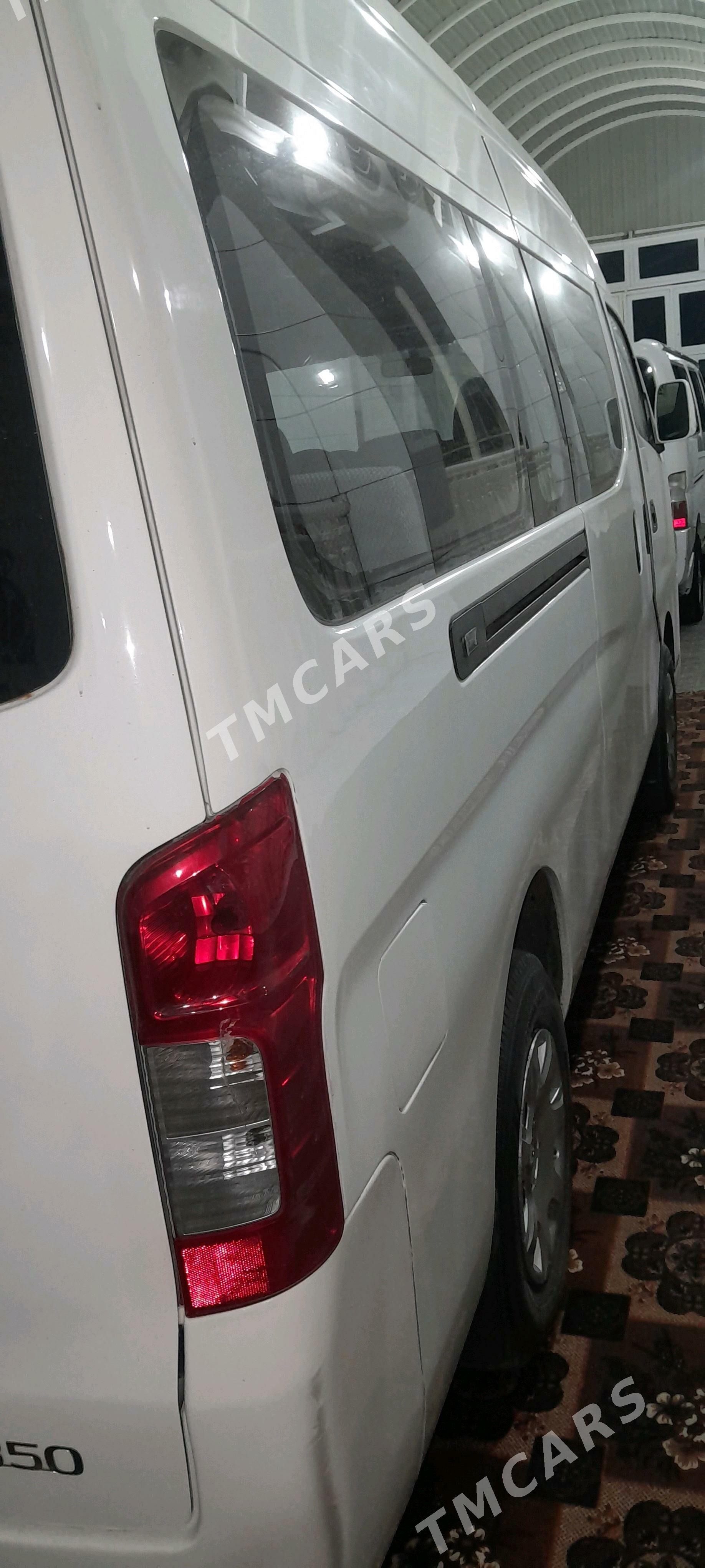 Nissan NV3500 2016 - 380 000 TMT - Mary - img 2