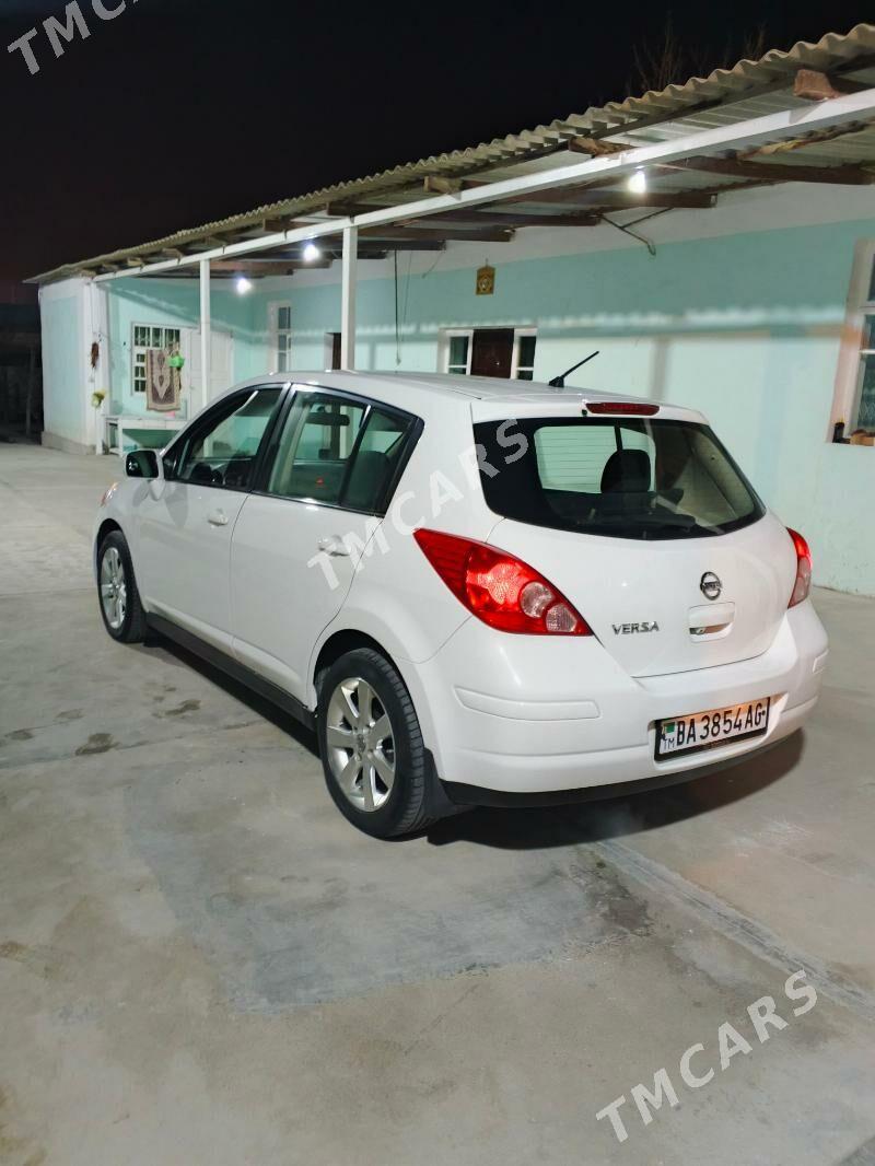 Nissan Versa 2010 - 111 000 TMT - Ашхабад - img 7