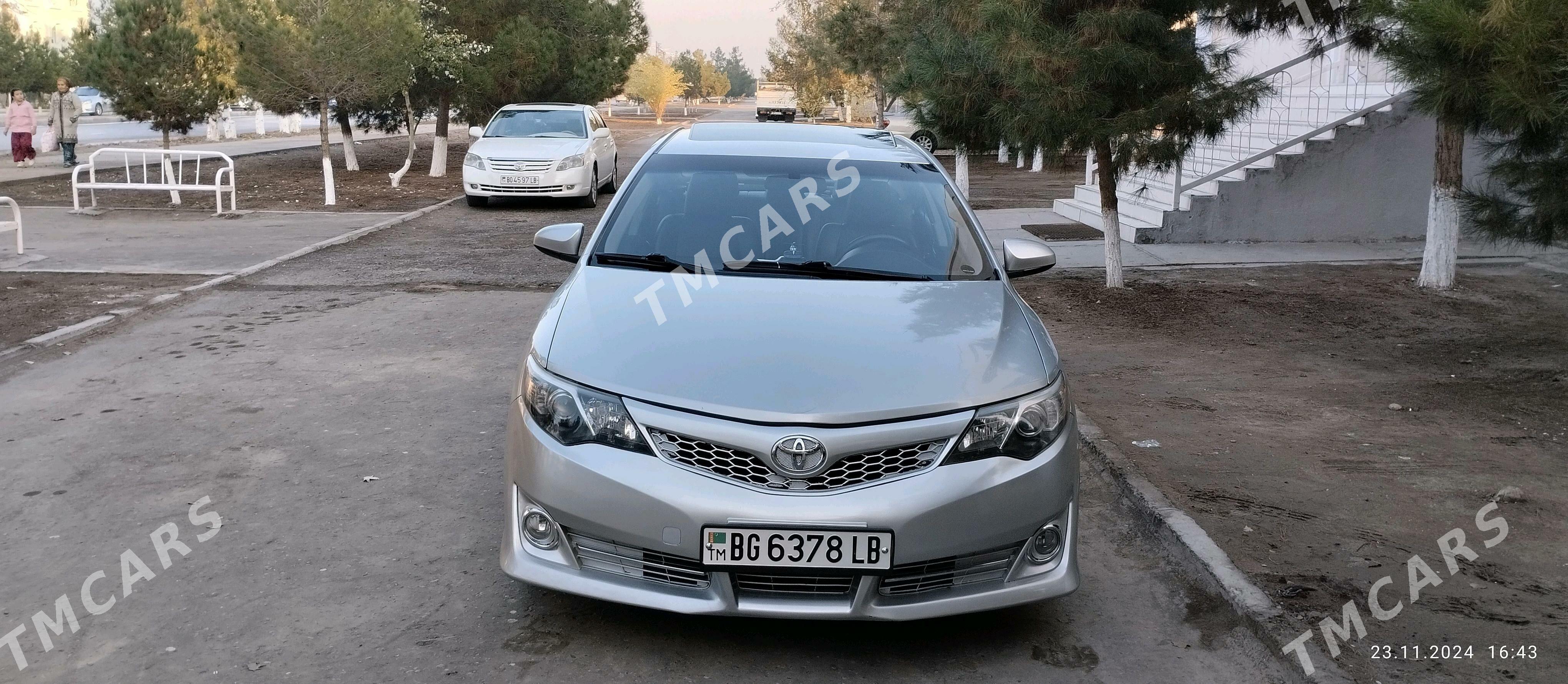 Toyota Camry 2012 - 240 000 TMT - Туркменабат - img 5