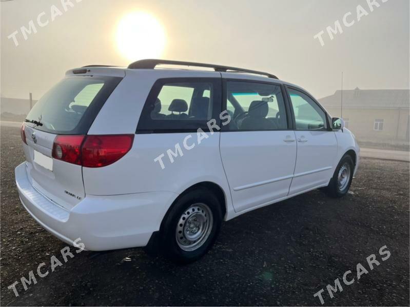 Toyota Sienna 2005 - 185 000 TMT - Туркменабат - img 3