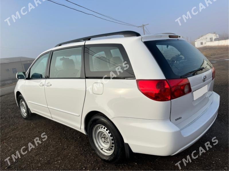 Toyota Sienna 2005 - 185 000 TMT - Туркменабат - img 10