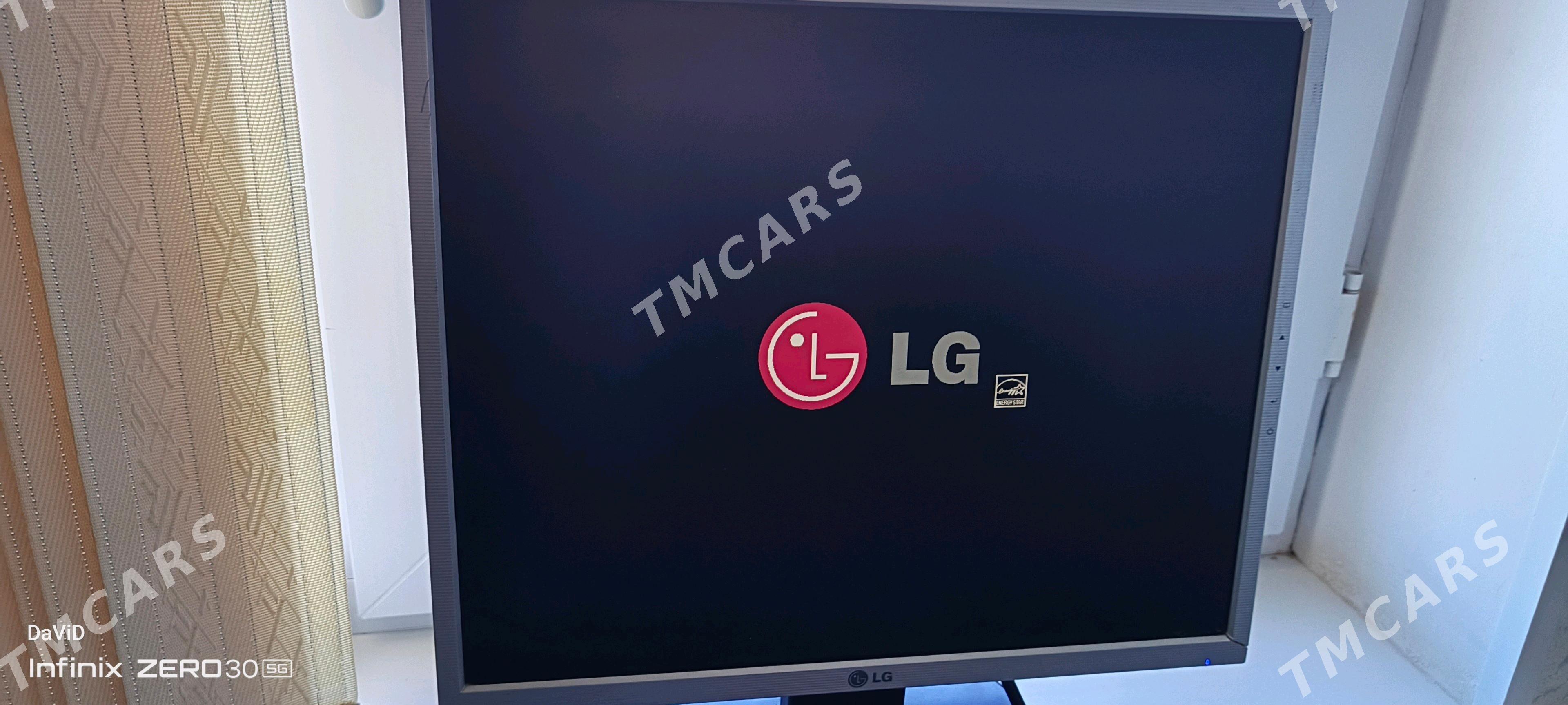 Монитор LG FLATIRON 19 дюмовый - Балканабат - img 2