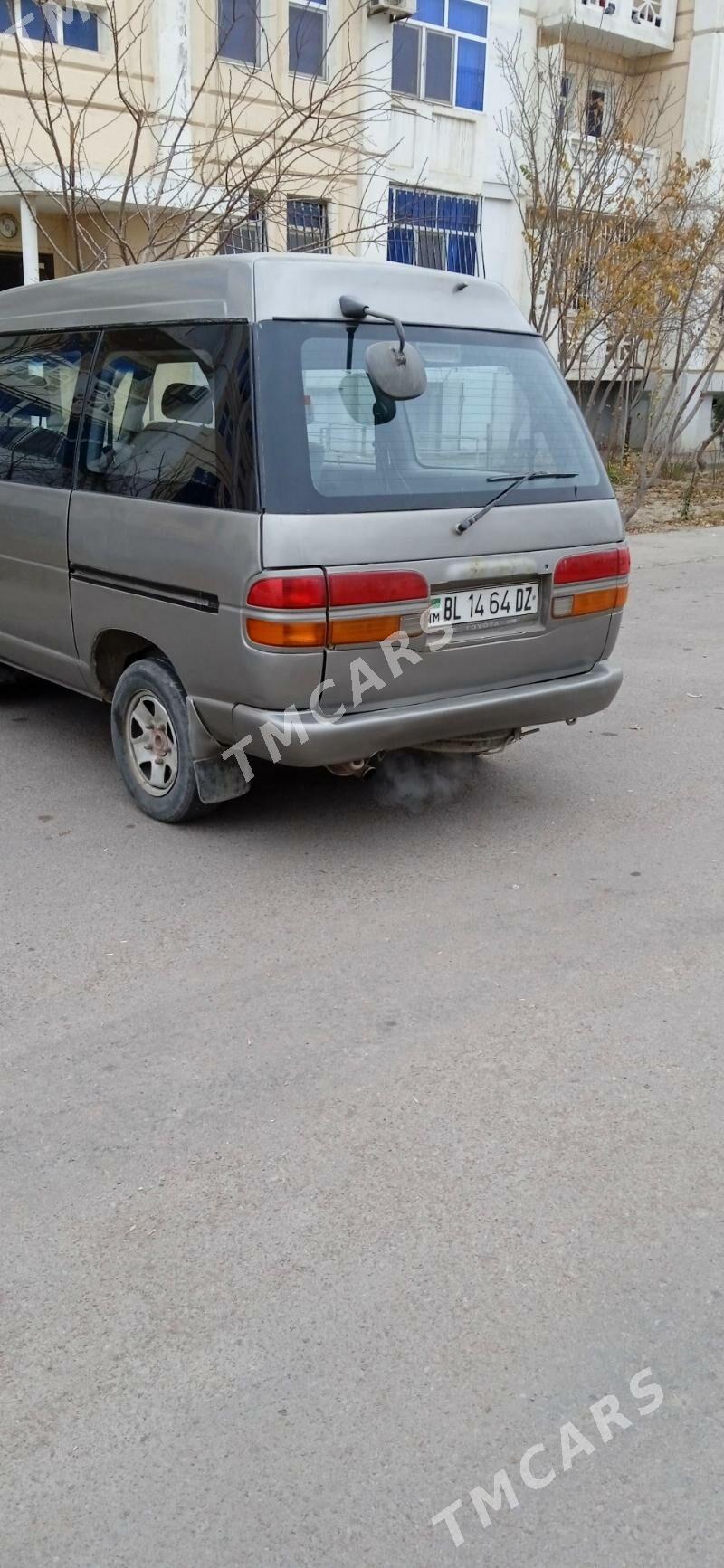 Toyota Town Ace 1993 - 45 000 TMT - Дашогуз - img 3