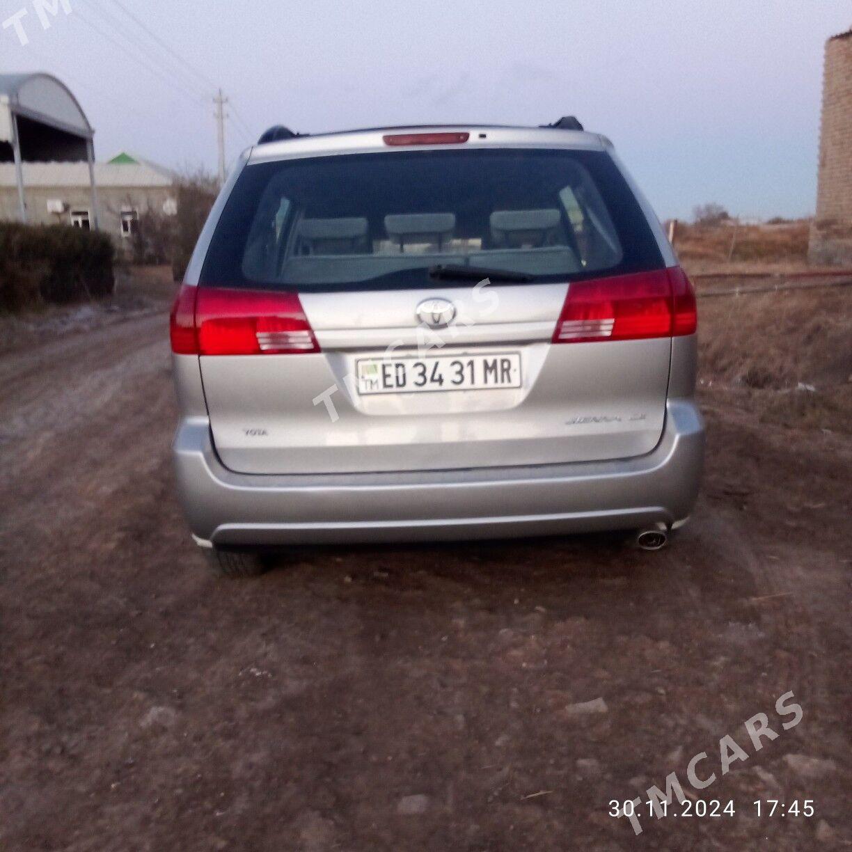 Toyota Sienna 2003 - 185 000 TMT - Мургап - img 4