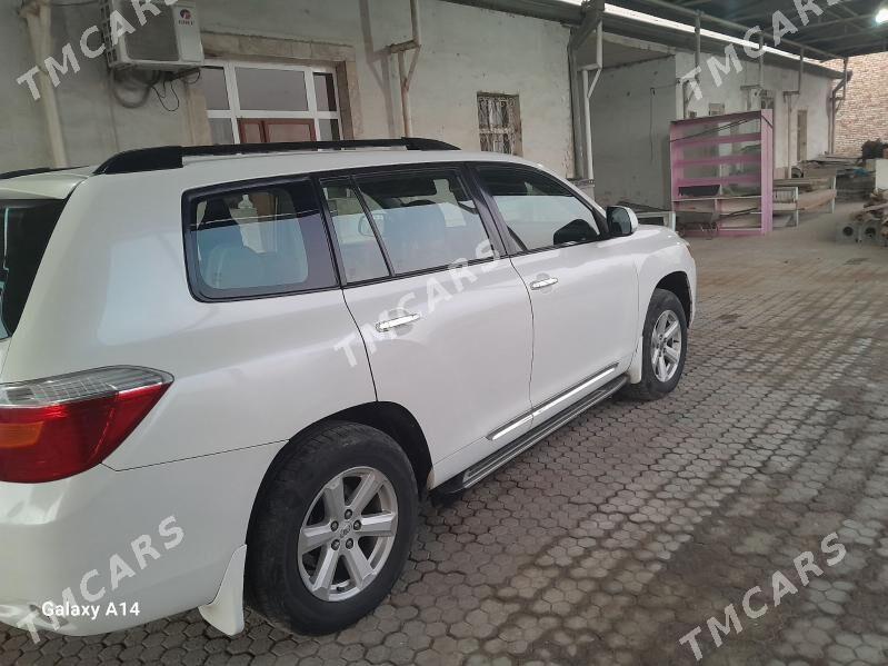 Toyota Highlander 2010 - 230 000 TMT - Мары - img 3