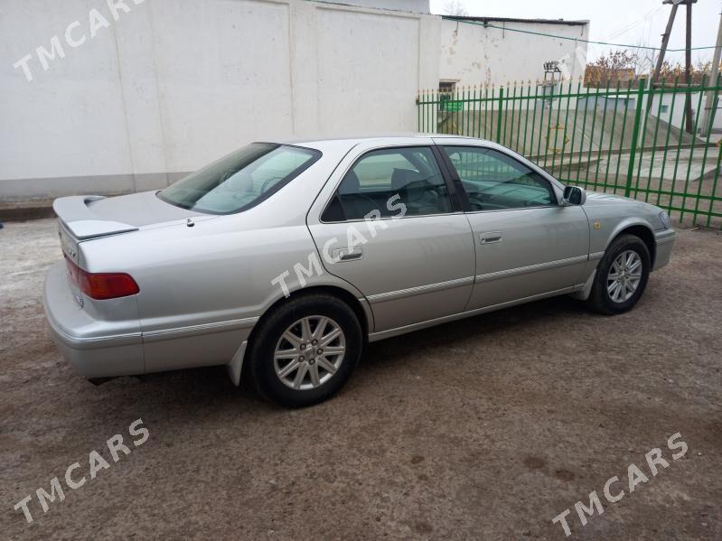 Toyota Camry 2000 - 140 000 TMT - Daşoguz - img 4