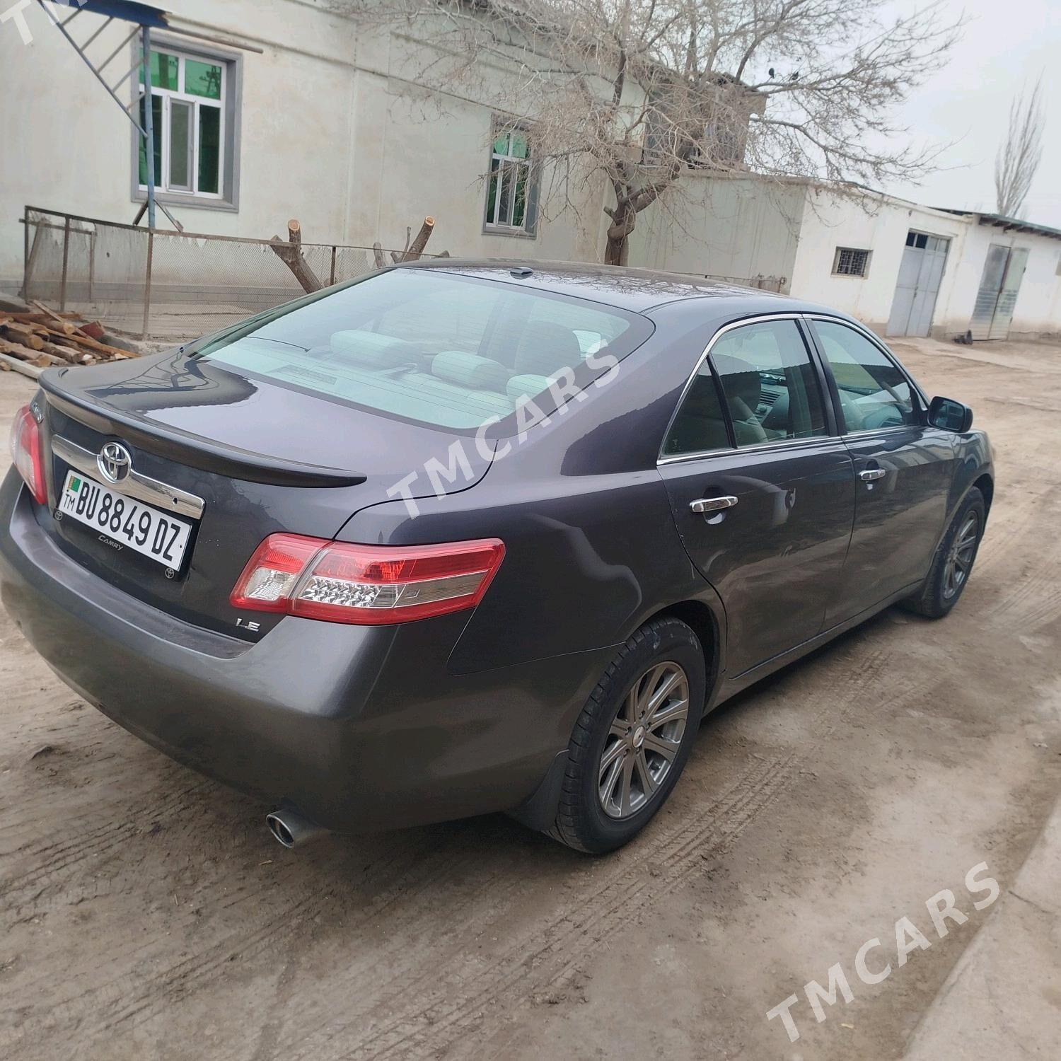 Toyota Camry 2010 - 170 000 TMT - Гурбансолтан Едже - img 3