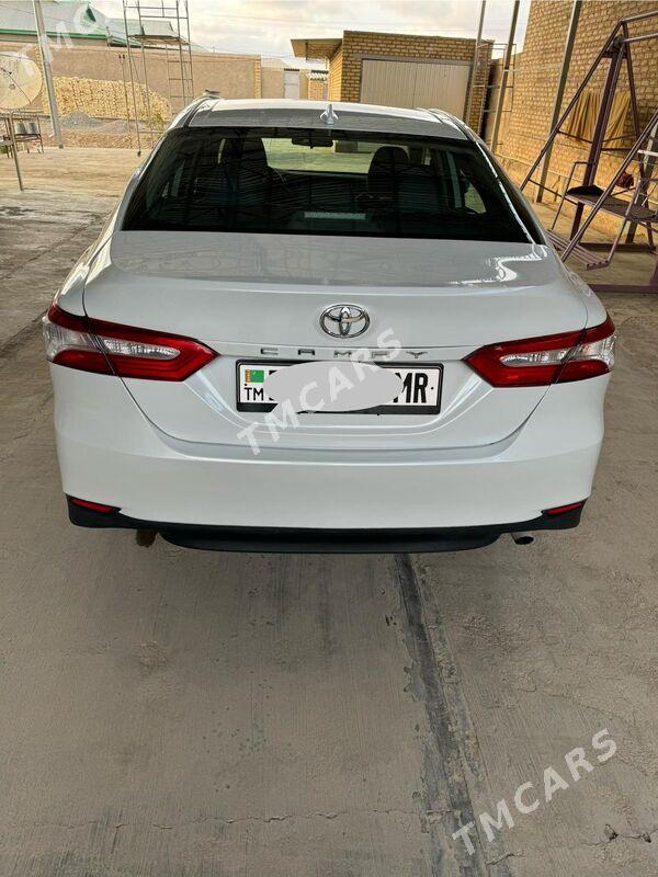 Toyota Camry 2020 - 255 000 TMT - Baýramaly - img 2