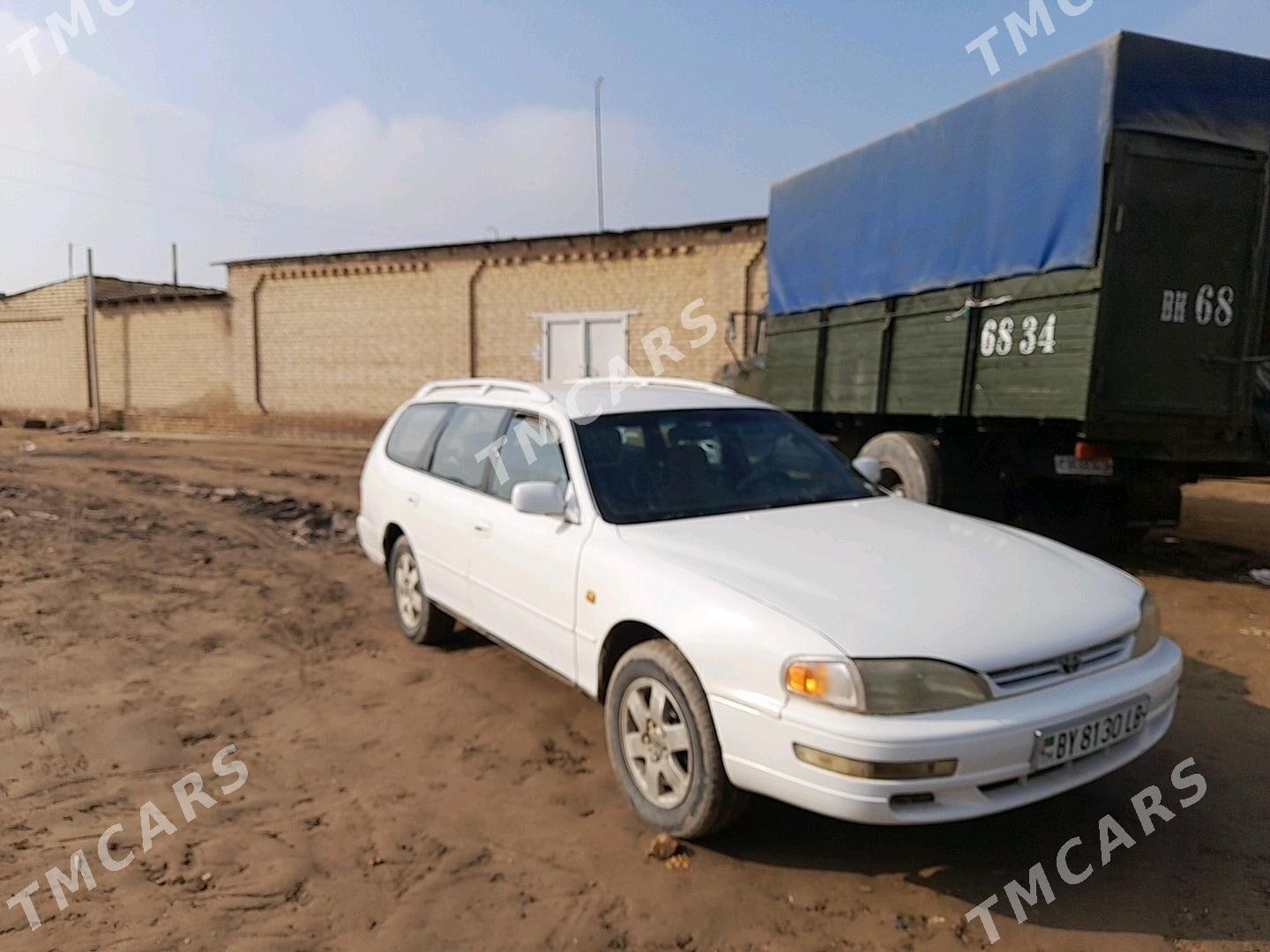 Toyota Camry 1992 - 60 000 TMT - Керки - img 3