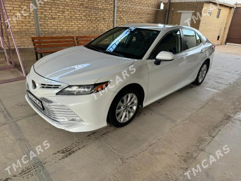 Toyota Camry 2020 - 255 000 TMT - Baýramaly - img 8