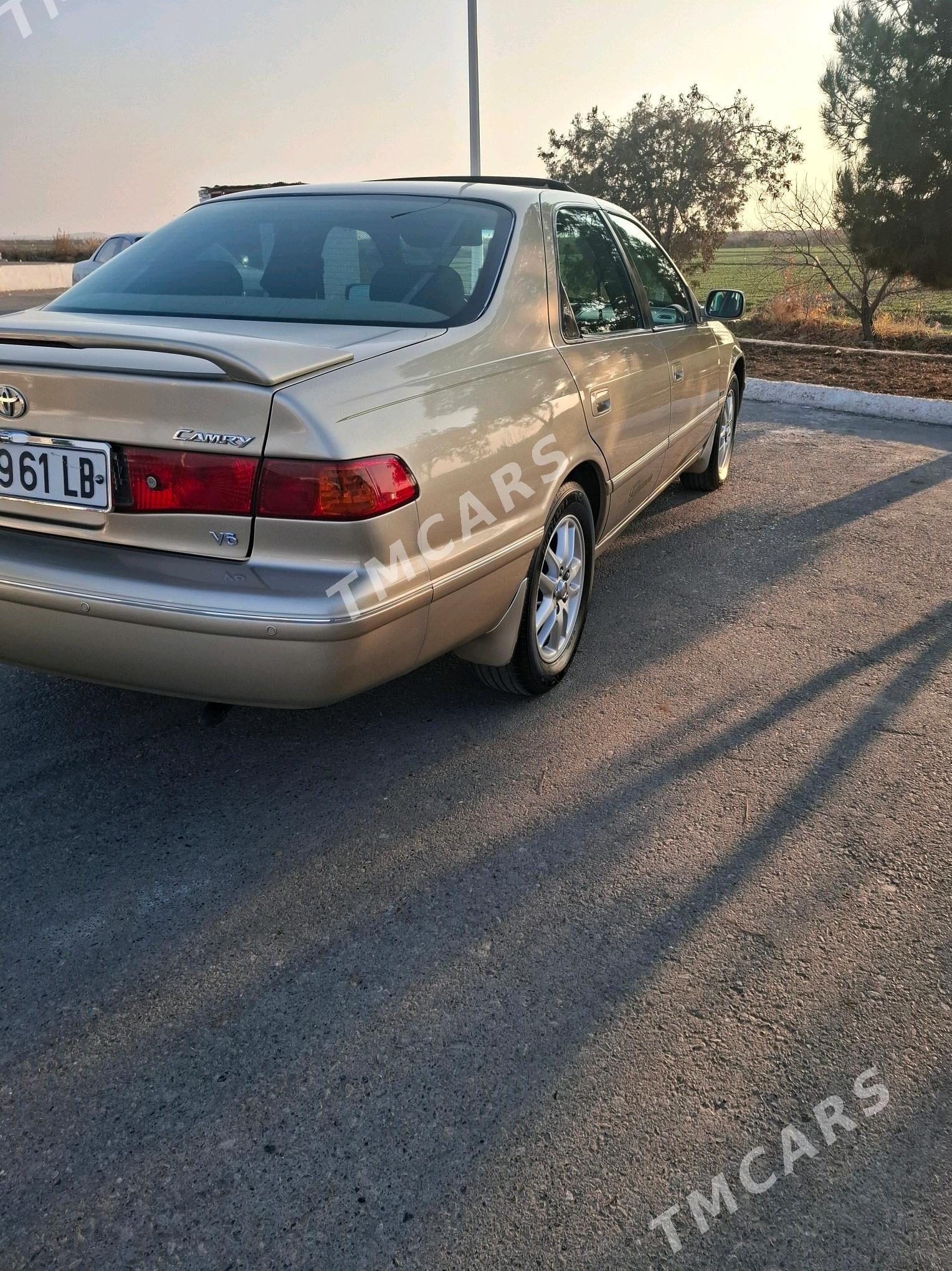 Toyota Camry 2001 - 170 000 TMT - Туркменабат - img 4