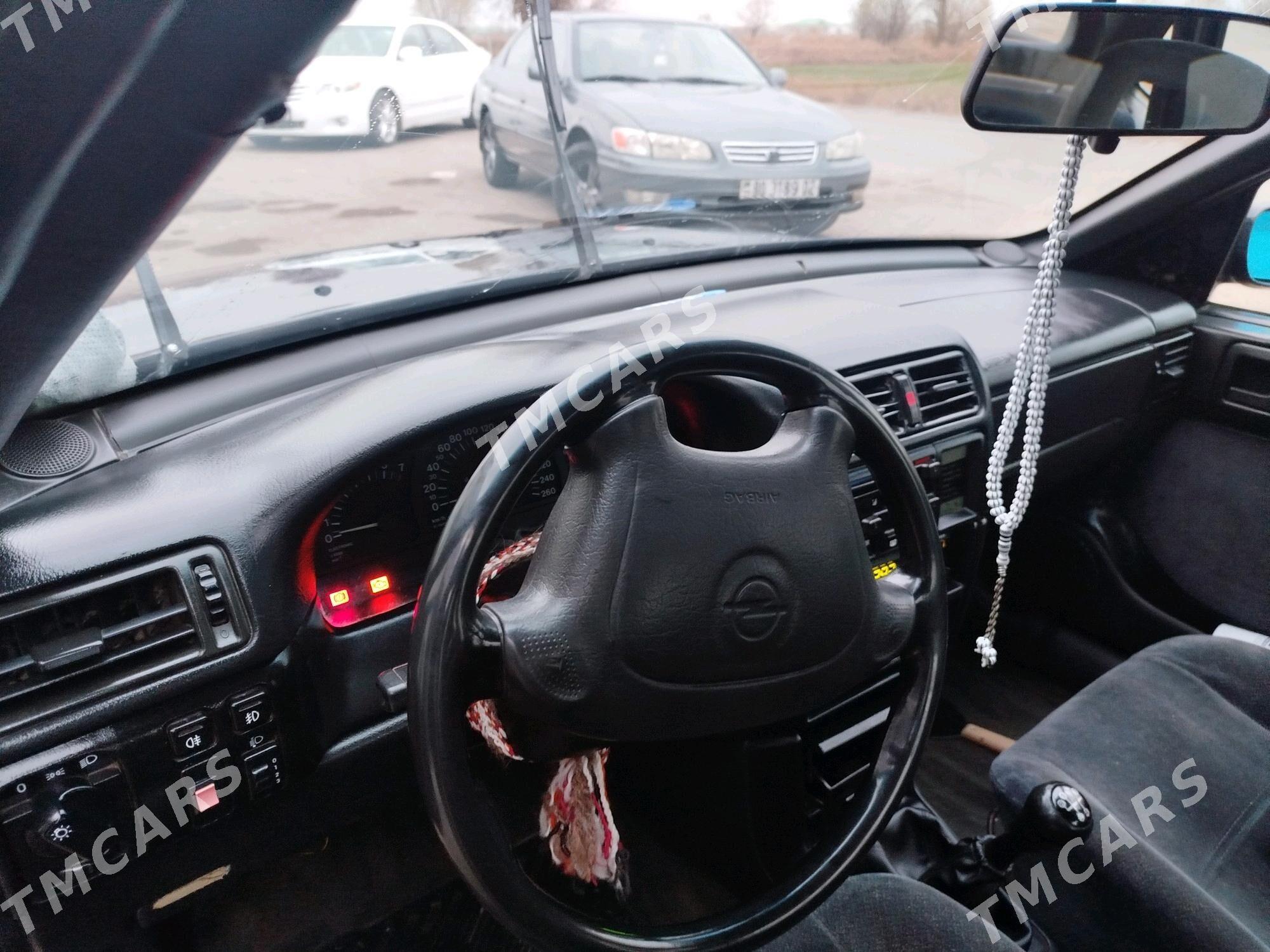 Opel Vectra 1994 - 42 000 TMT - Шабатский этрап - img 5