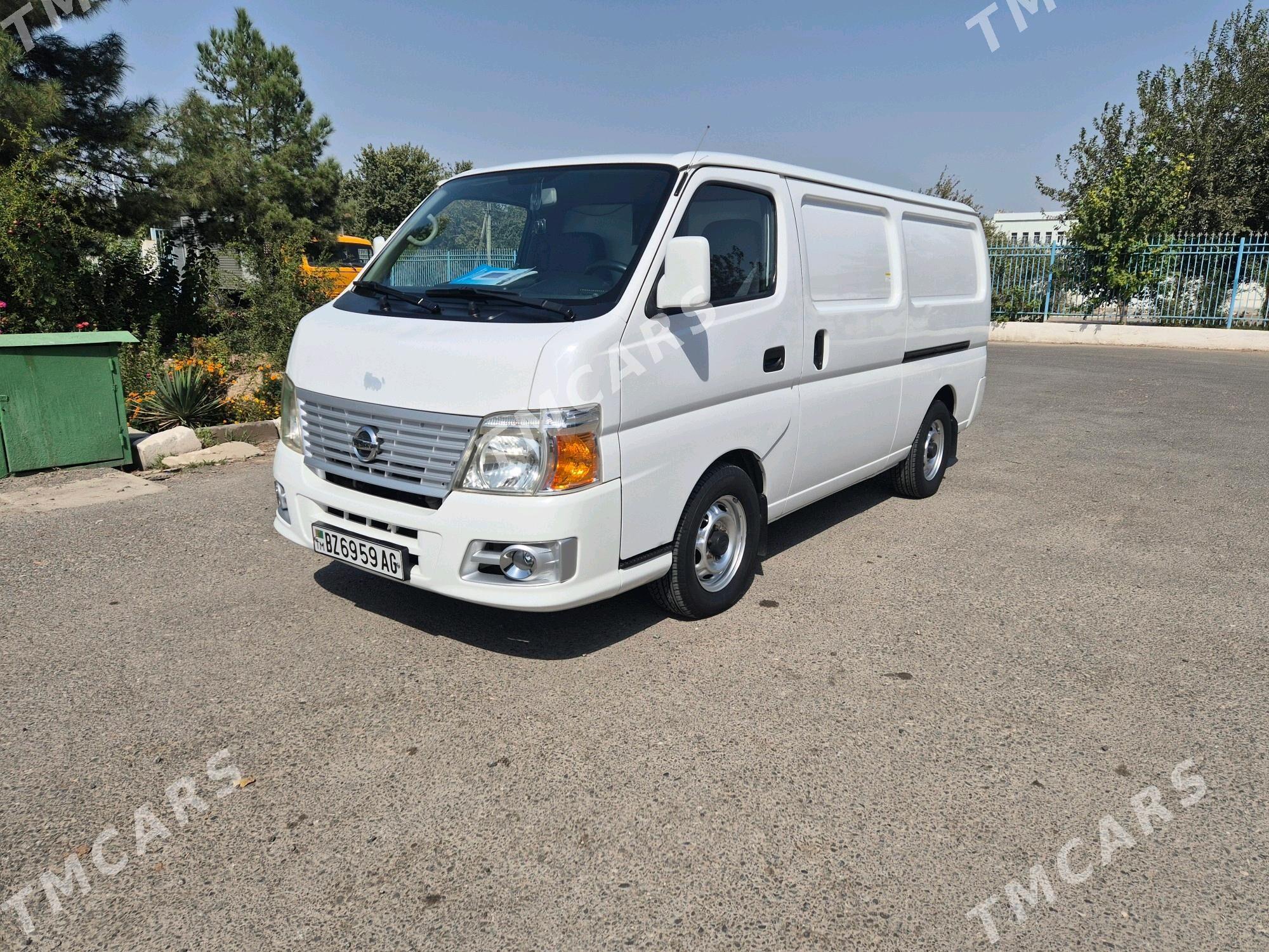 Nissan Urvan 2012 - 200 000 TMT - Хитровка - img 5