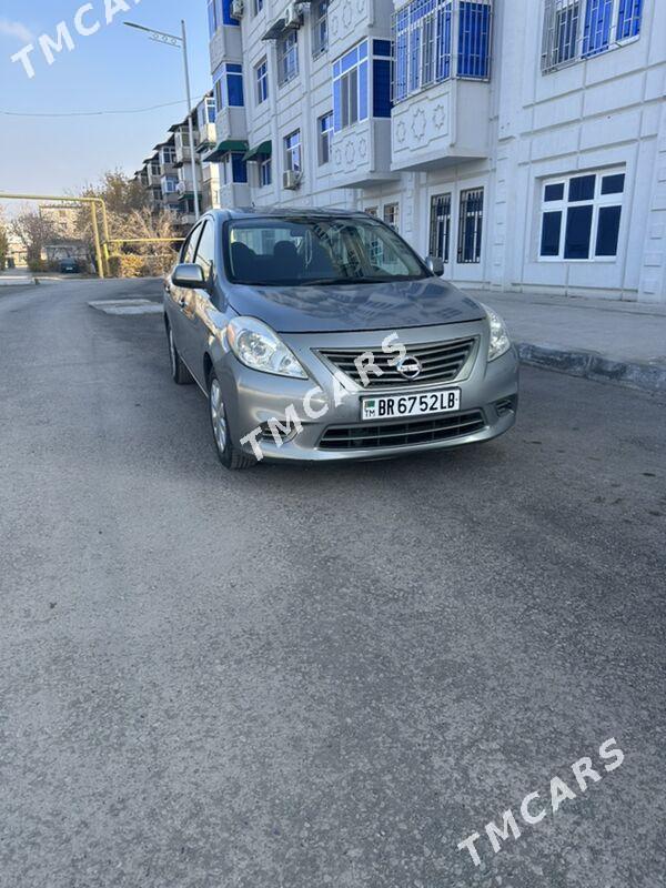 Nissan Versa 2012 - 78 000 TMT - Туркменабат - img 2