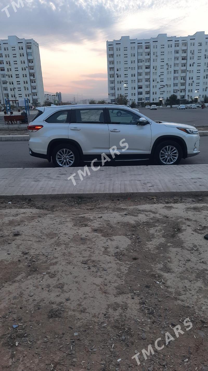 Toyota Highlander 2019 - 585 000 TMT - Ашхабад - img 2