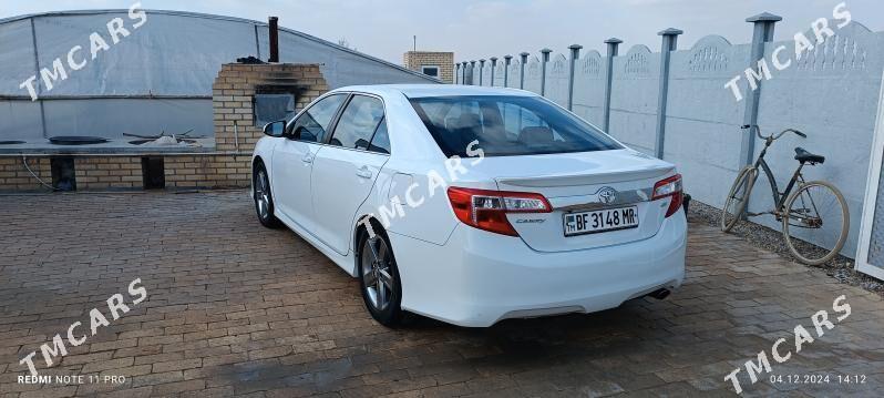 Toyota Camry 2012 - 190 000 TMT - Мургап - img 3