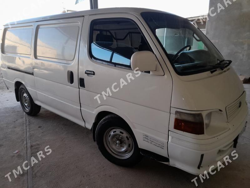 Toyota Hiace 2003 - 130 000 TMT - Babadaýhan - img 3