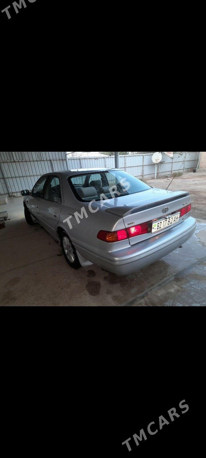 Toyota Camry 2001 - 150 000 TMT - Babadaýhan - img 2