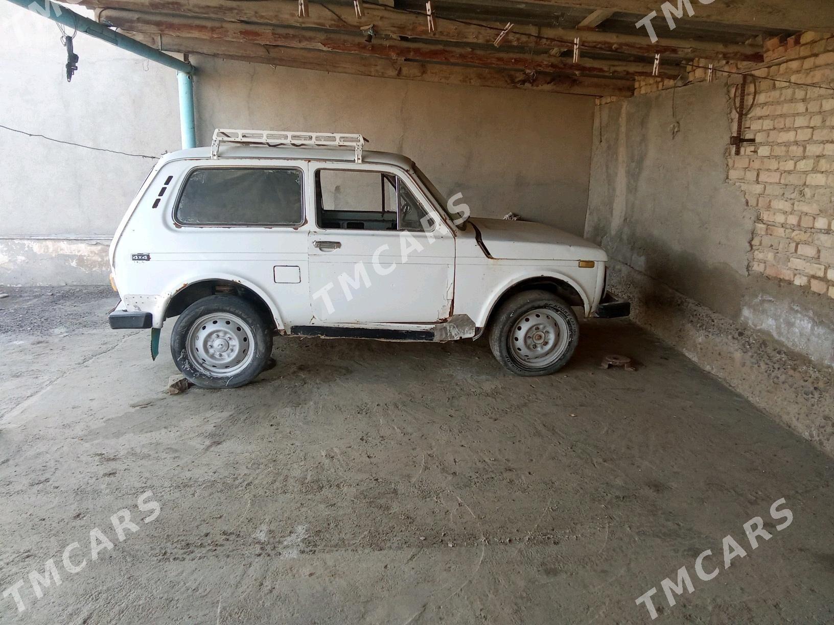 Lada Niva 1983 - 10 500 TMT - Кака - img 2