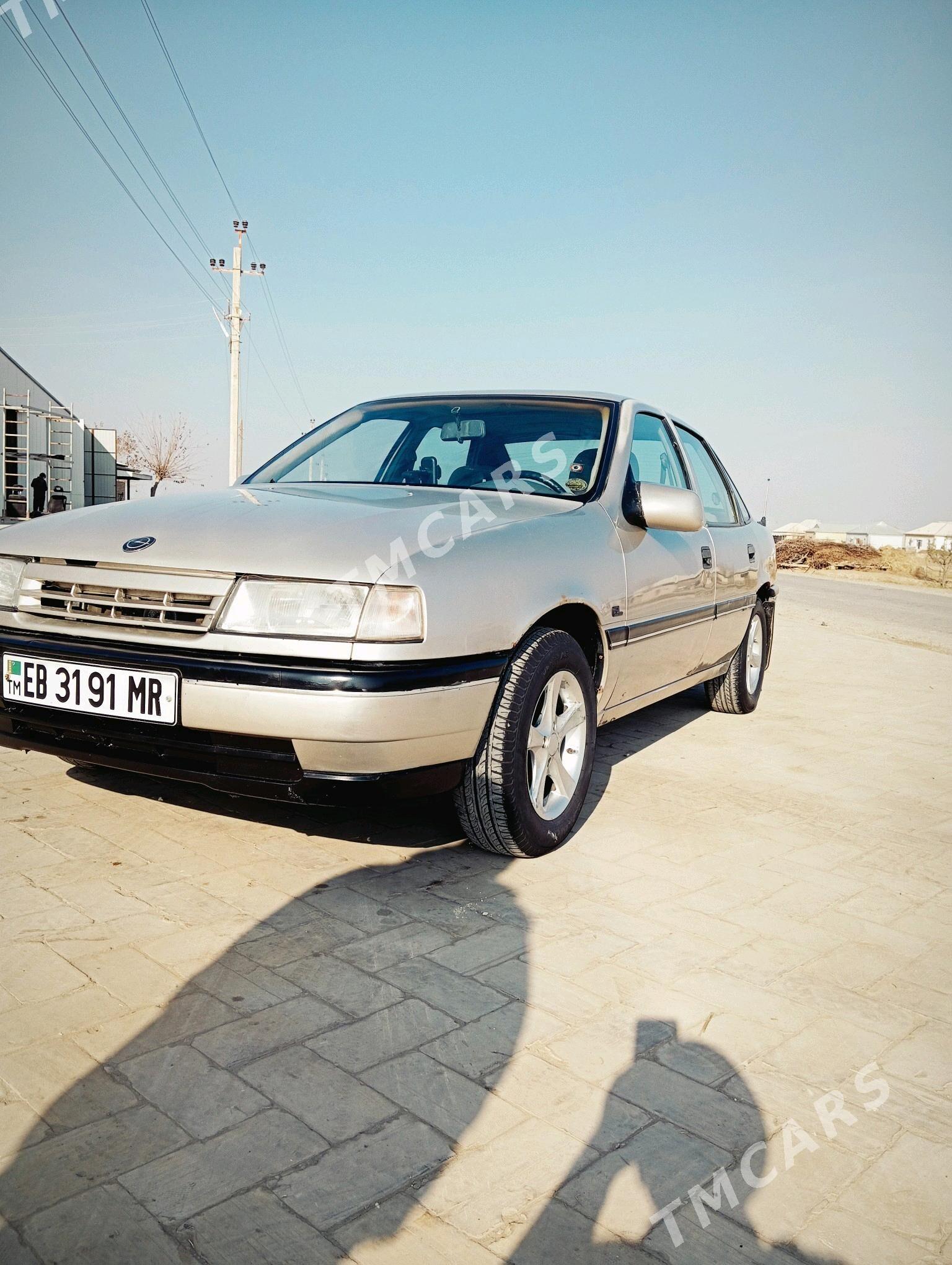 Opel Vectra 1990 - 30 000 TMT - Байрамали - img 2