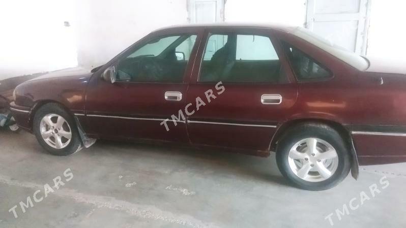 Opel Vectra 1994 - 28 000 TMT - Чарджоу - img 3