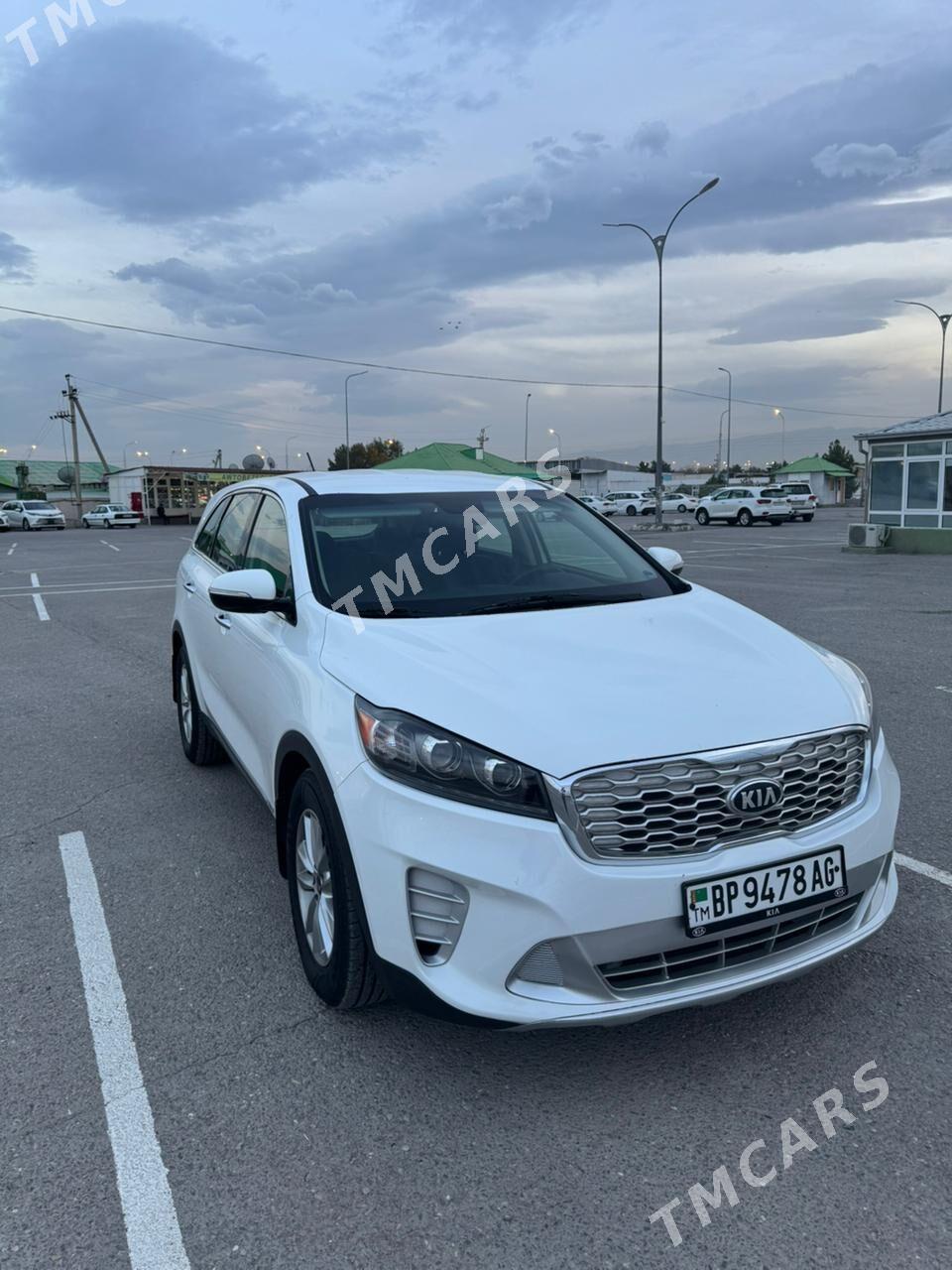 Kia Sorento 2018 - 282 000 TMT - Ашхабад - img 2