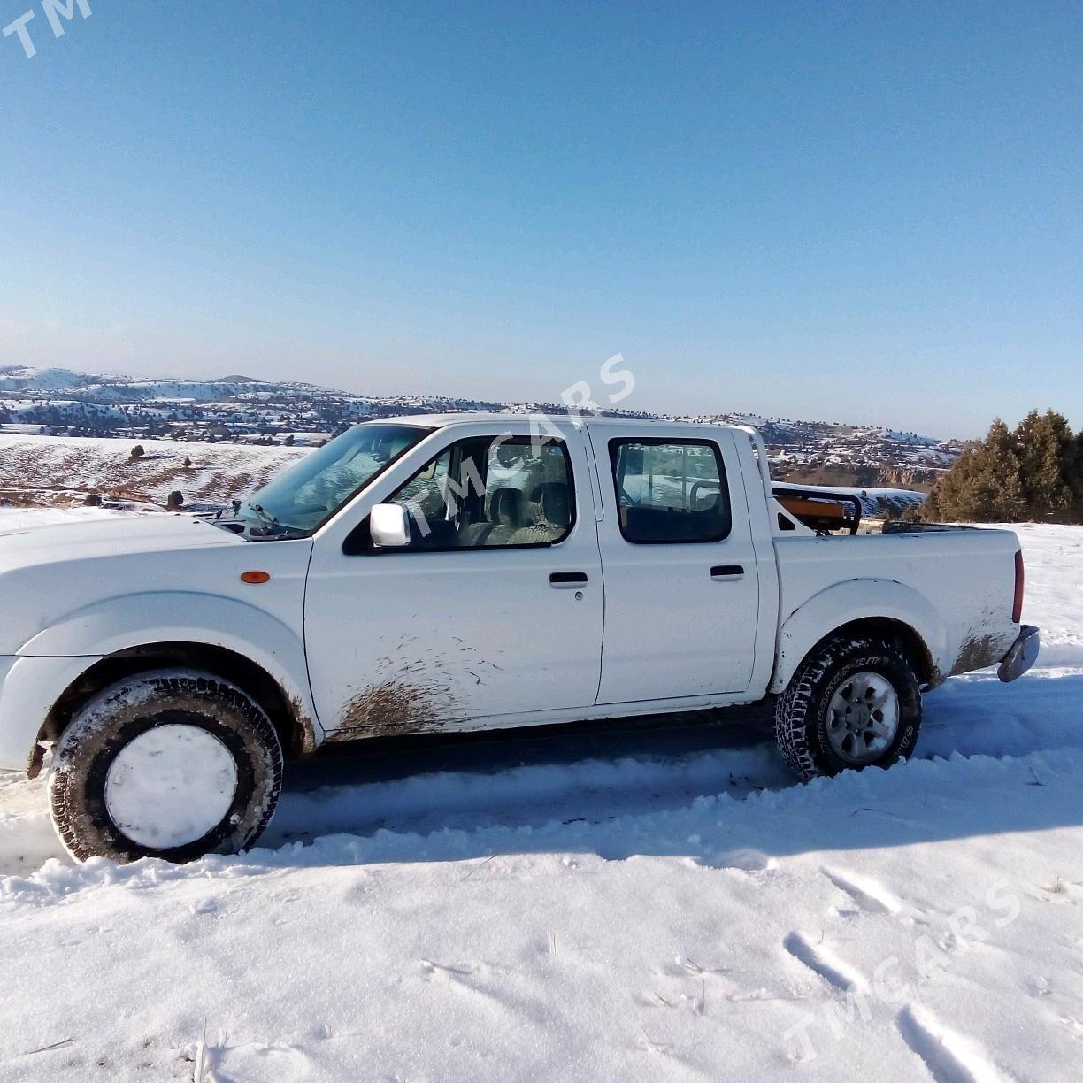 Nissan Navara 2007 - 125 000 TMT - Bäherden - img 2