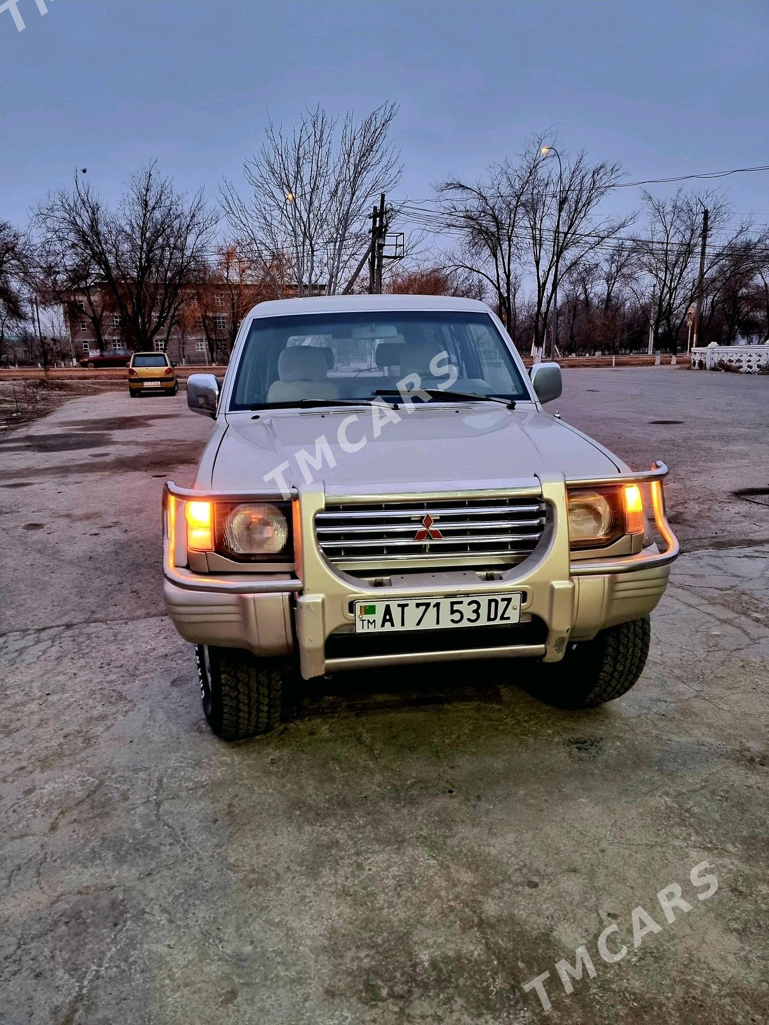 Mitsubishi Pajero 1991 - 60 000 TMT - Дашогуз - img 4