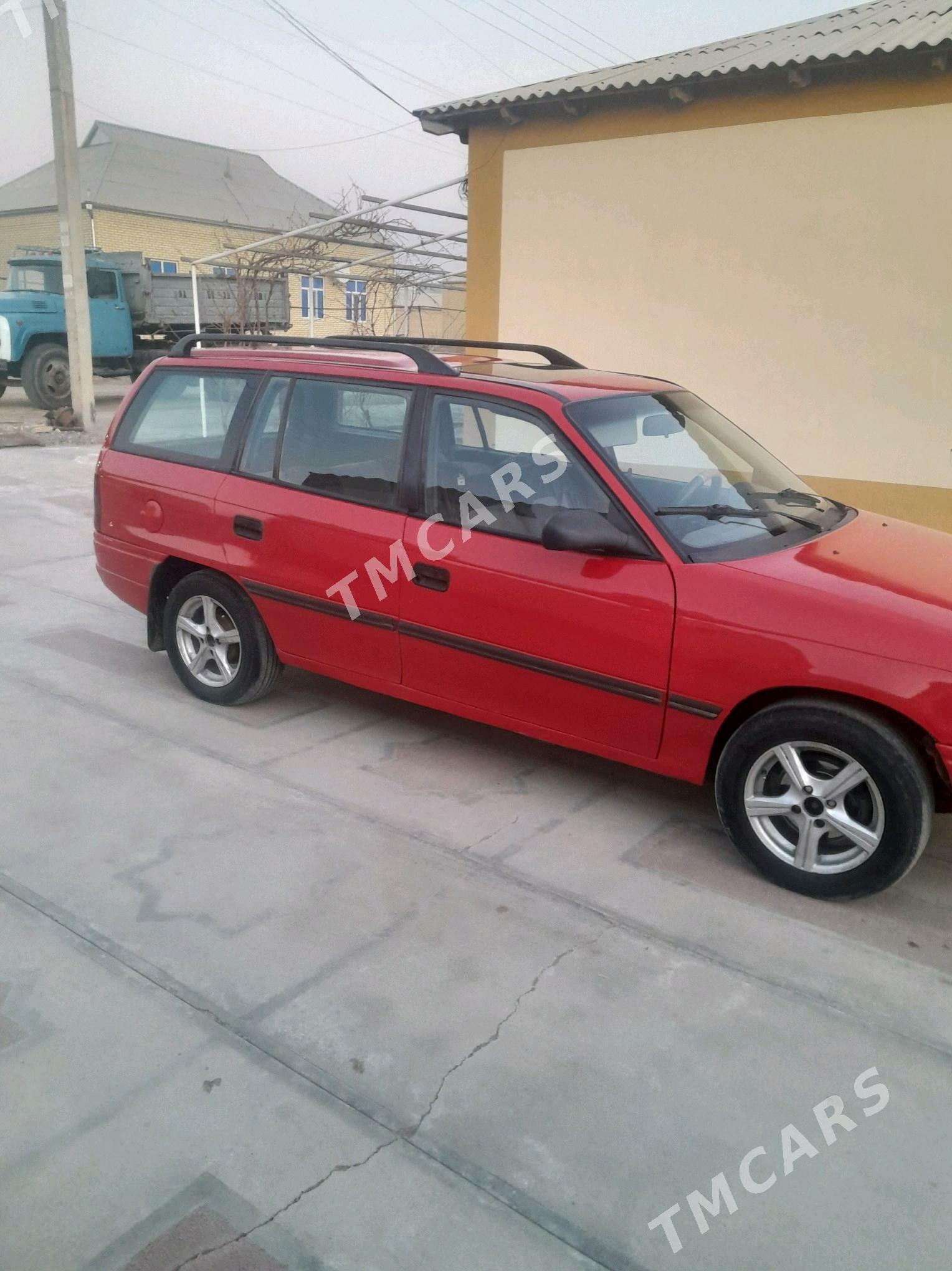 Opel Astra 1993 - 30 000 TMT - Векильбазар - img 3