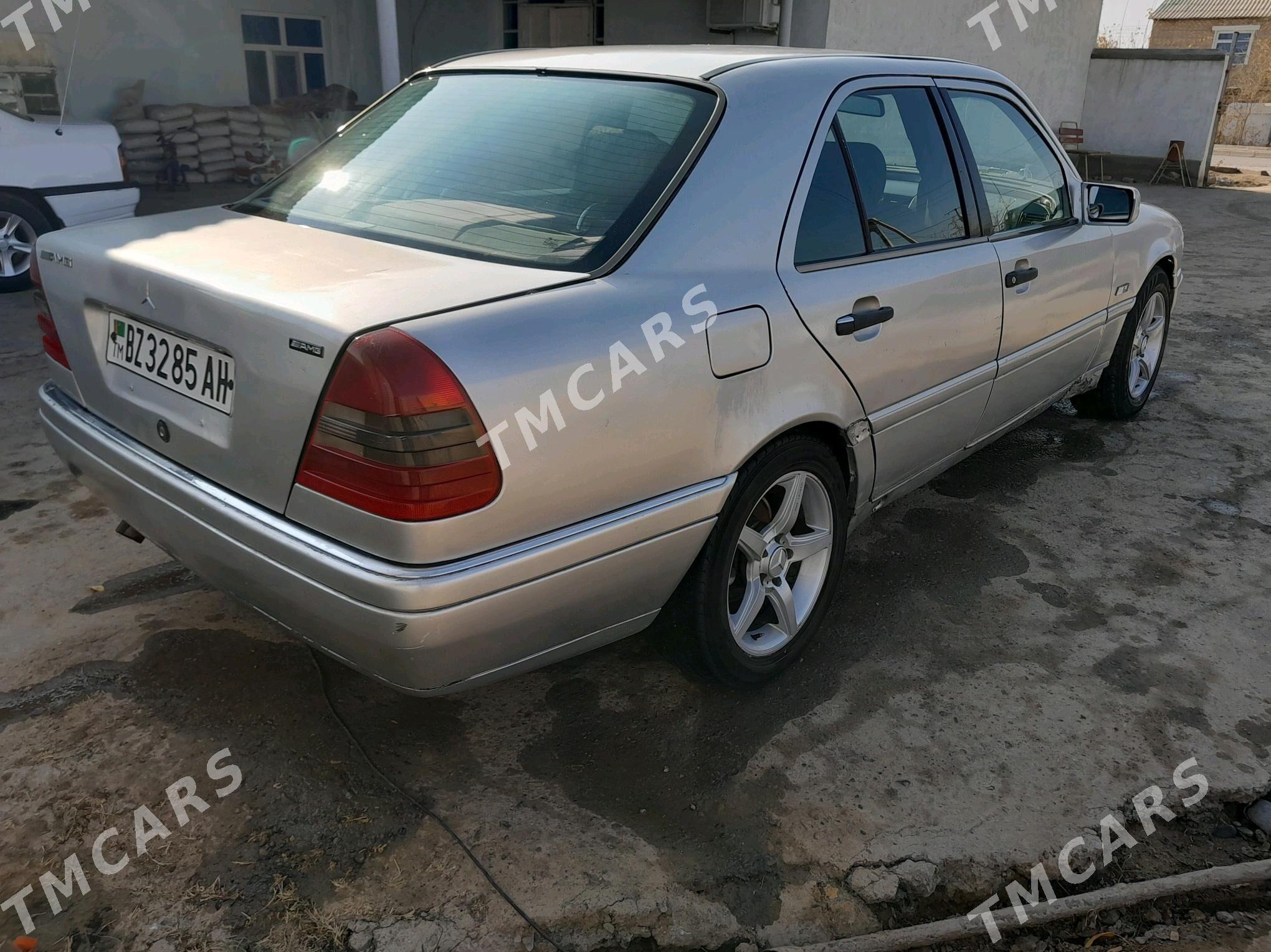 Mercedes-Benz C250 1997 - 29 000 TMT - Бабадайхан - img 2