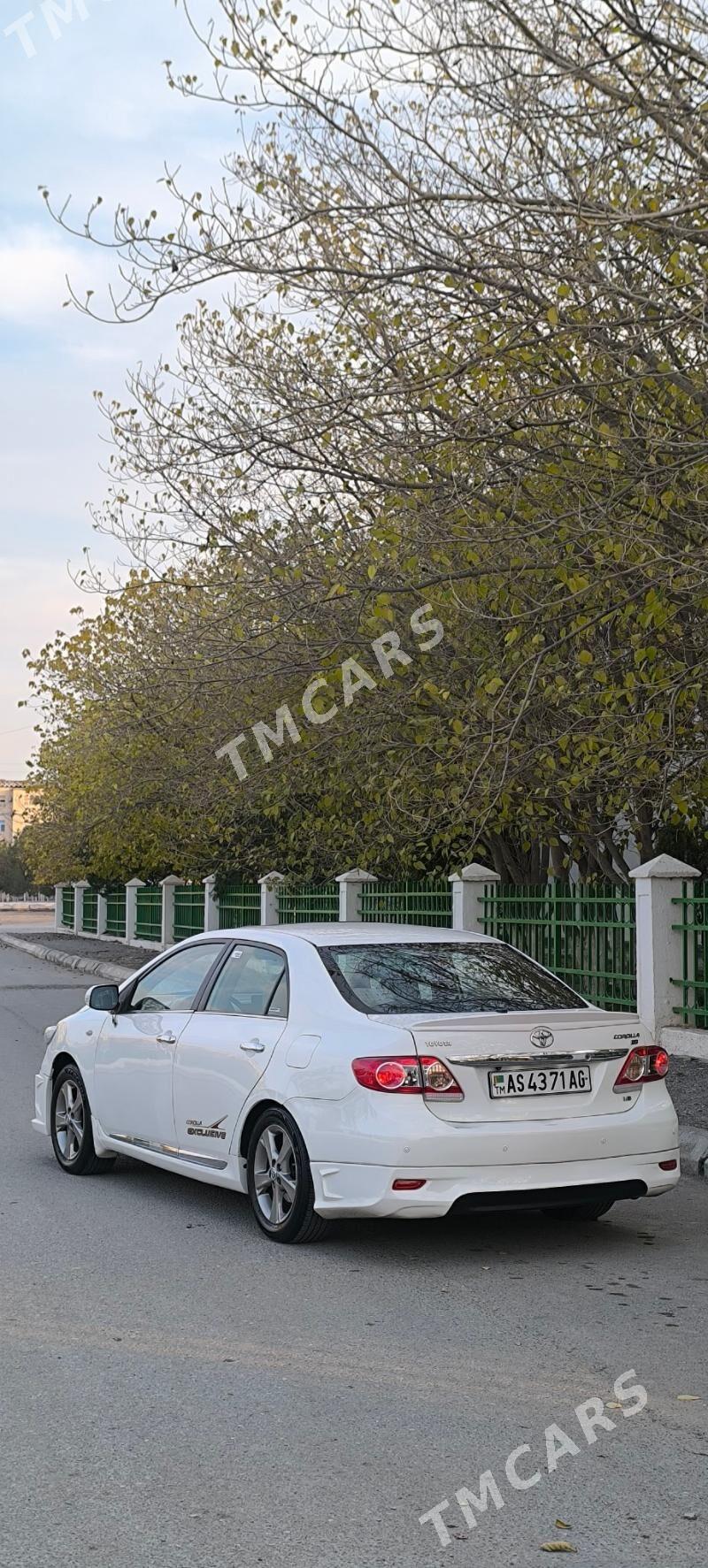 Toyota Corolla 2013 - 155 000 TMT - Ашхабад - img 10