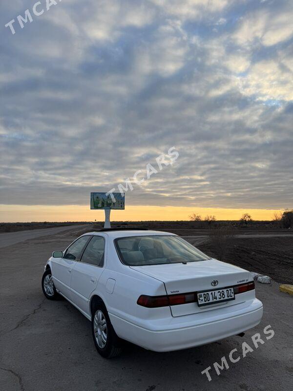 Toyota Camry 1999 - 127 000 TMT - Köneürgenç - img 7