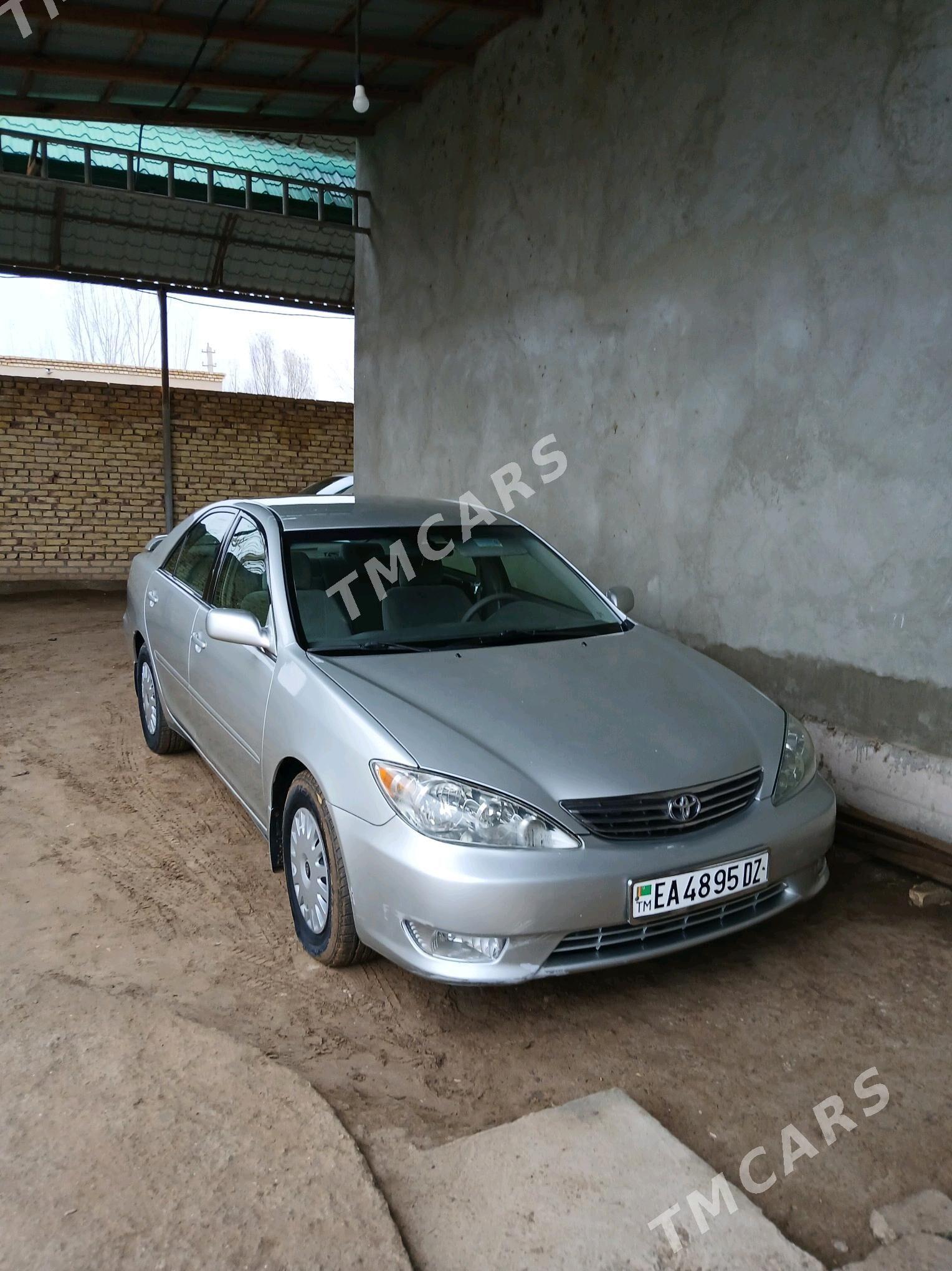 Toyota Camry 2003 - 138 000 TMT - Köneürgenç - img 3