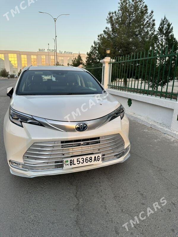 Toyota Sienna 2021 - 840 000 TMT - Ашхабад - img 7