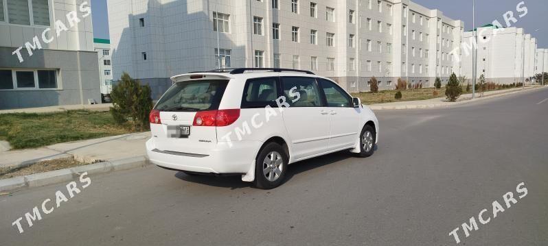 Toyota Sienna 2005 - 190 000 TMT - Ашхабад - img 5