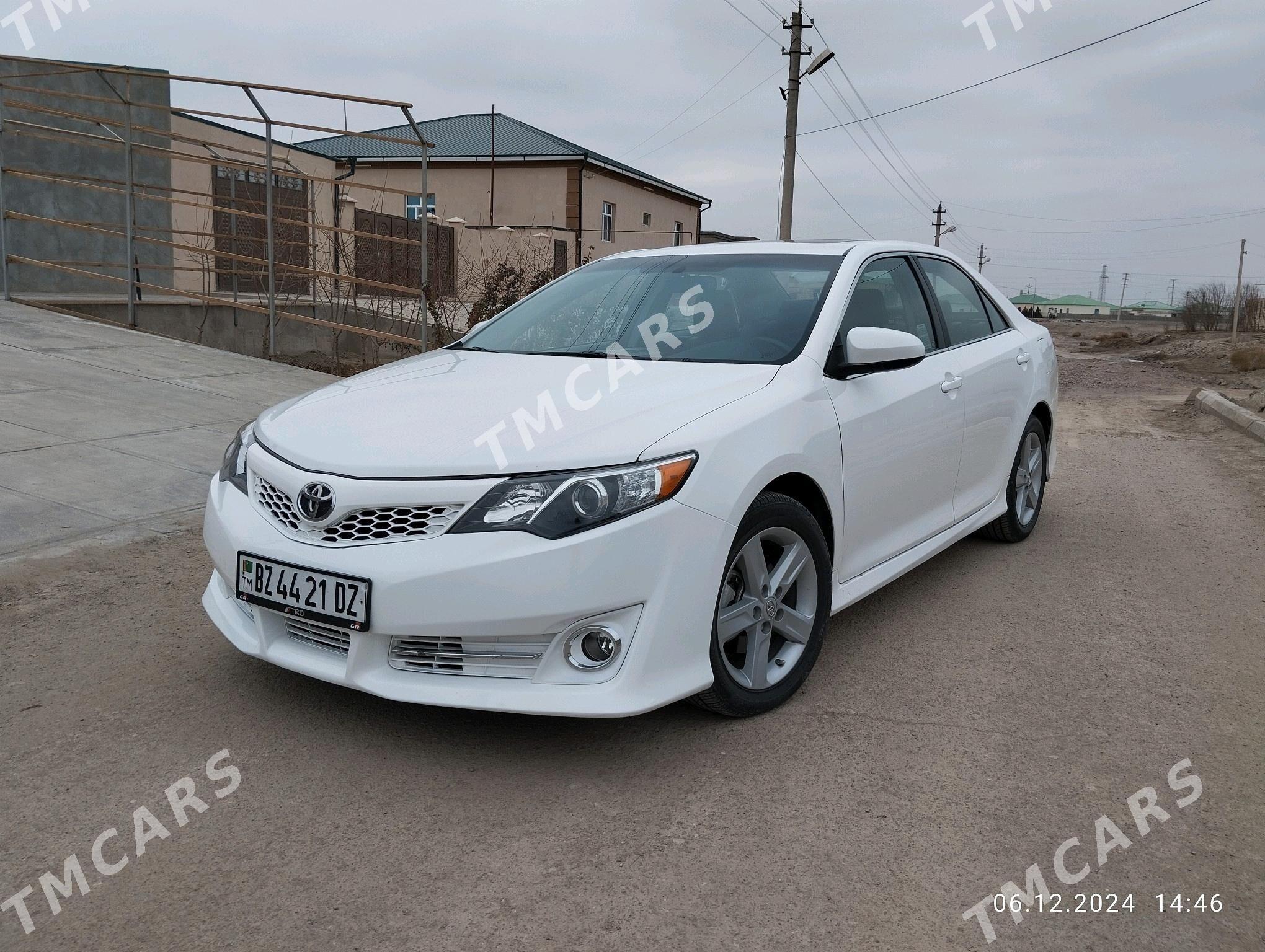 Toyota Camry 2014 - 240 000 TMT - Daşoguz - img 6