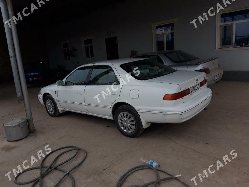 Toyota Camry 1999 - 120 000 TMT - Halaç - img 5