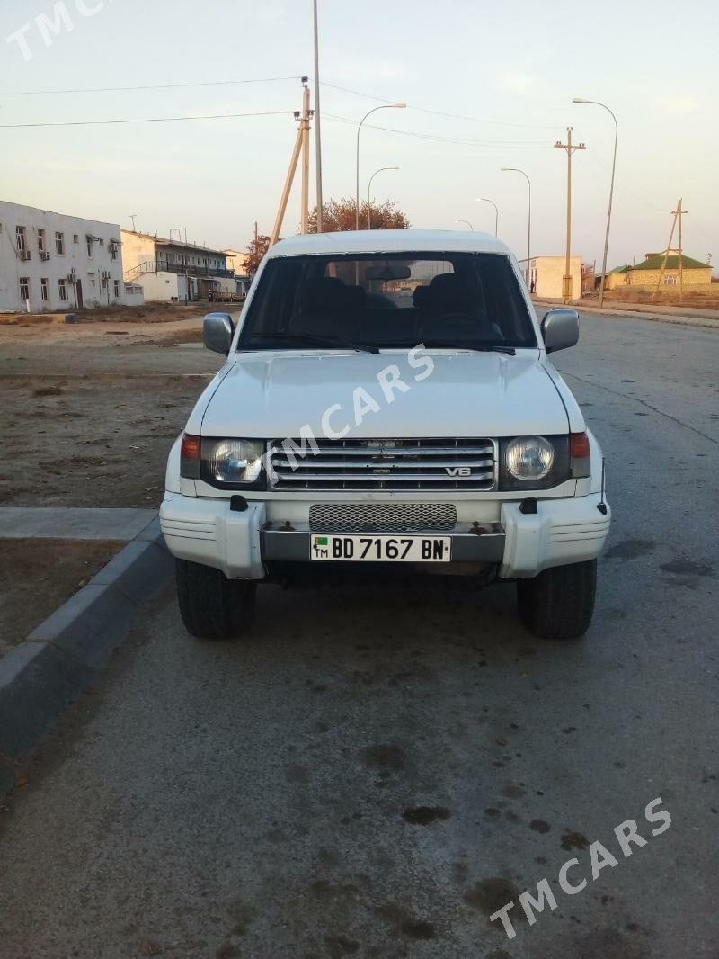 Mitsubishi Pajero 1992 - 50 000 TMT - Bereket - img 4