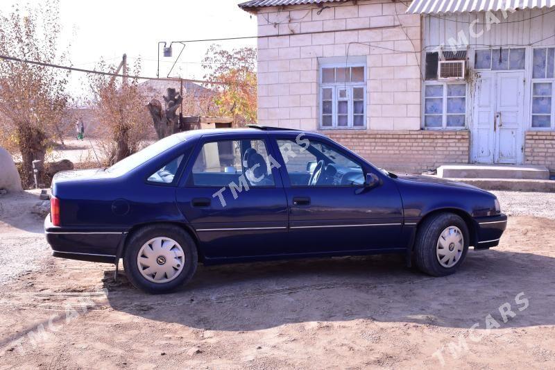 Opel Vectra 1992 - 40 000 TMT - Sakarçäge - img 4