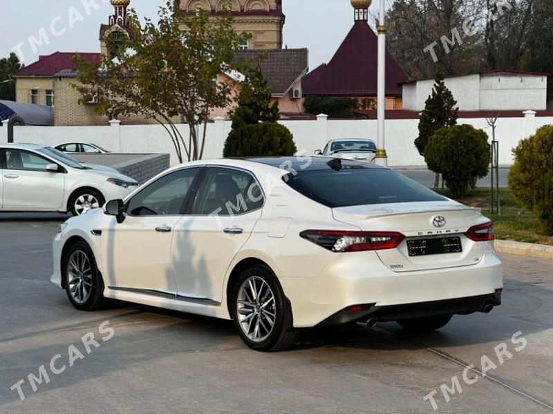 Toyota Camry 2023 - 690 000 TMT - Ашхабад - img 3