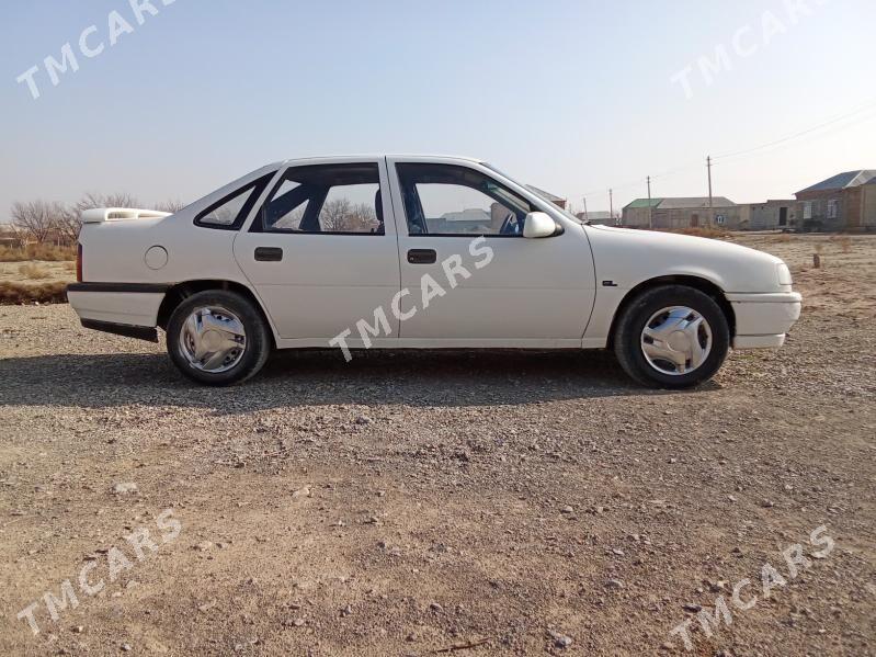 Opel Vectra 1990 - 30 000 TMT - Бахарден - img 2