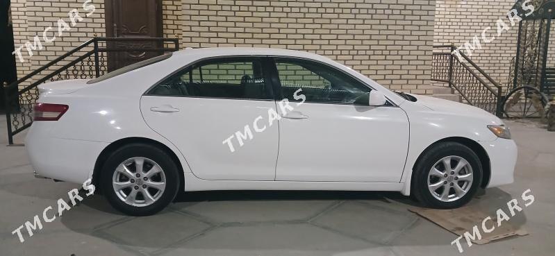 Toyota Camry 2011 - 190 000 TMT - Мургап - img 4