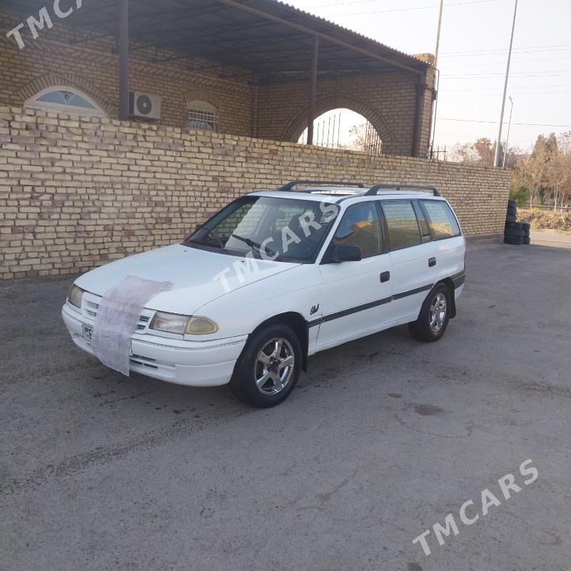 Opel Astra 1993 - 25 000 TMT - Мары - img 3