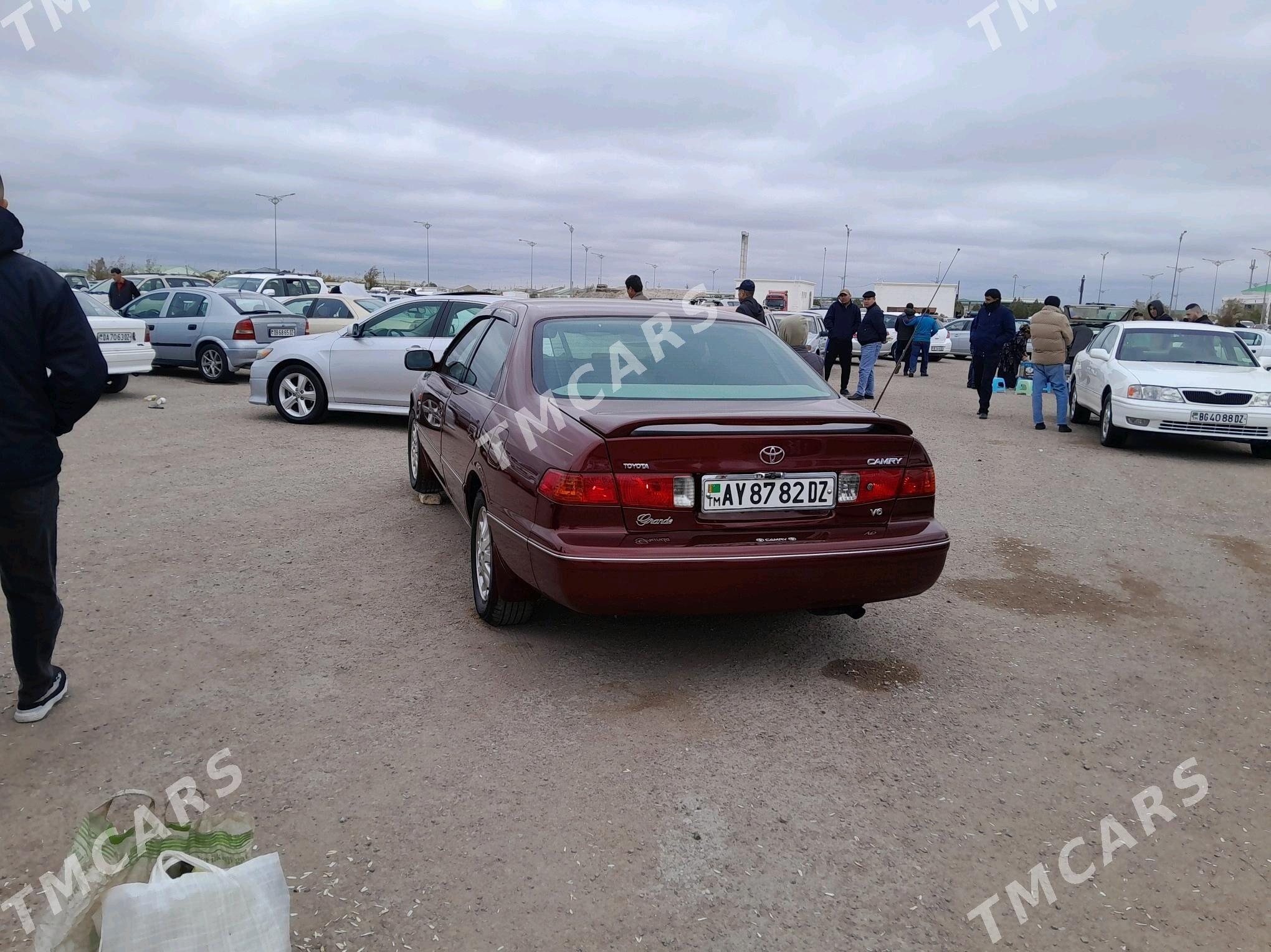 Toyota Camry 2000 - 170 000 TMT - Дашогуз - img 4