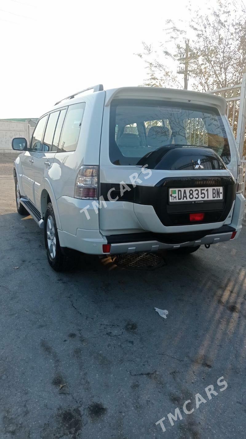 Mitsubishi Pajero 2015 - 310 000 TMT - Туркменбаши - img 2