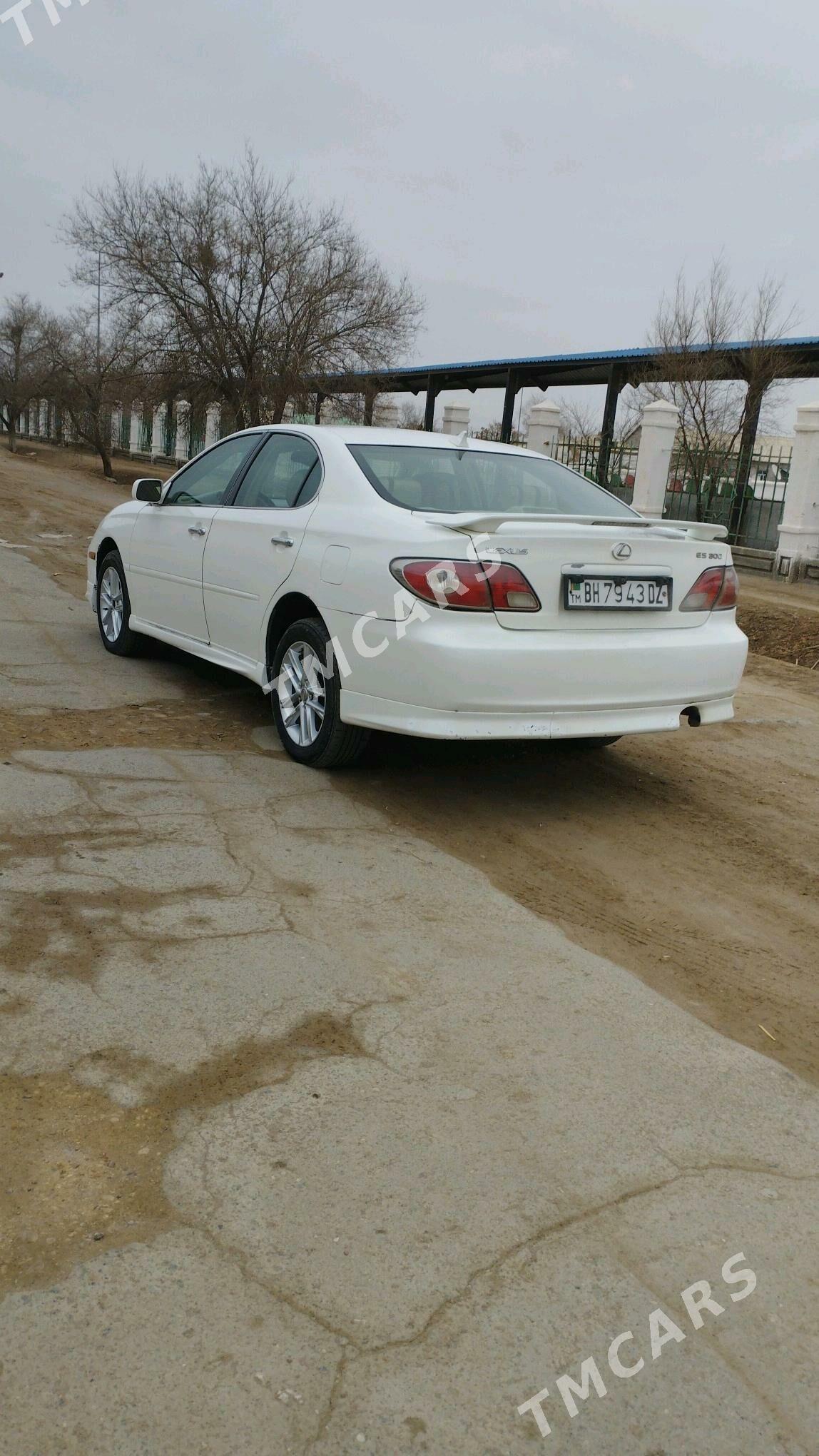 Lexus ES 300 2002 - 140 000 TMT - Болдумсаз - img 3