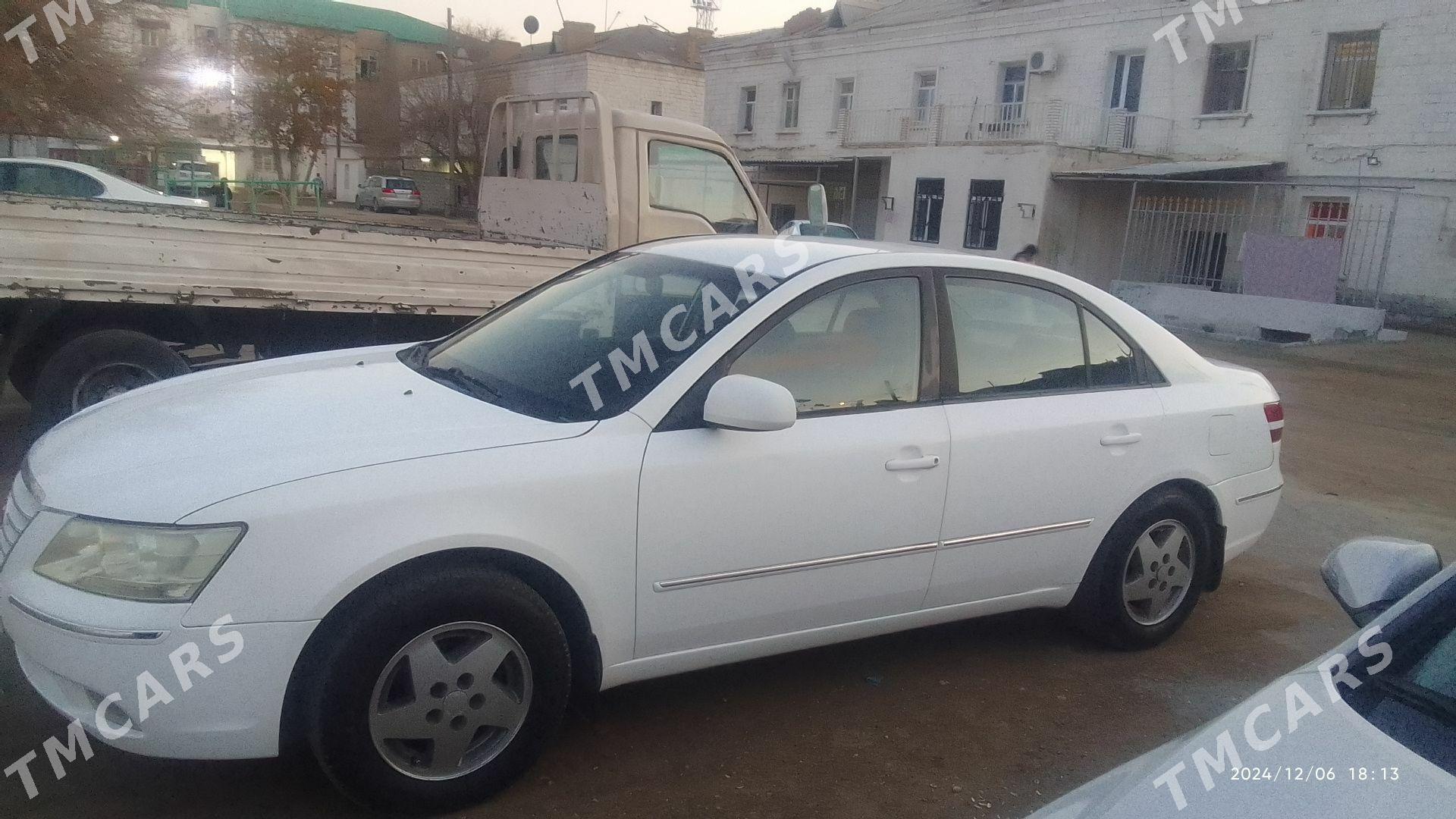 Hyundai Sonata 2010 - 104 000 TMT - Туркменбаши - img 2