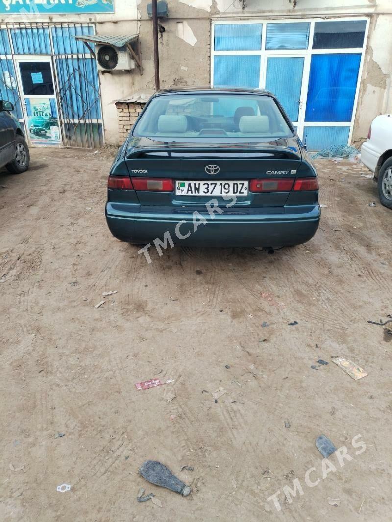 Toyota Camry 1998 - 110 000 TMT - Türkmenbaşy etr. - img 2