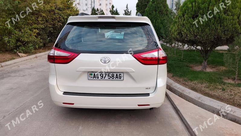 Toyota Sienna 2018 - 390 000 TMT - Ашхабад - img 3